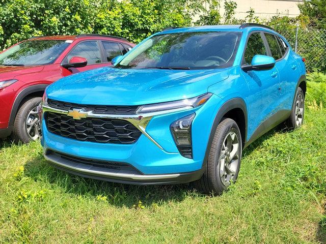 new 2025 Chevrolet Trax car, priced at $25,200