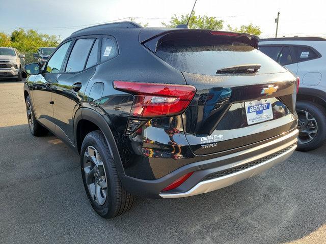 new 2025 Chevrolet Trax car, priced at $24,955