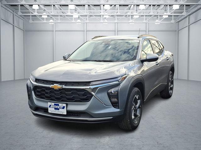 new 2025 Chevrolet Trax car, priced at $24,805