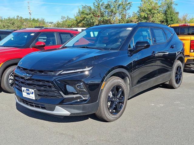 new 2025 Chevrolet Blazer car, priced at $37,110
