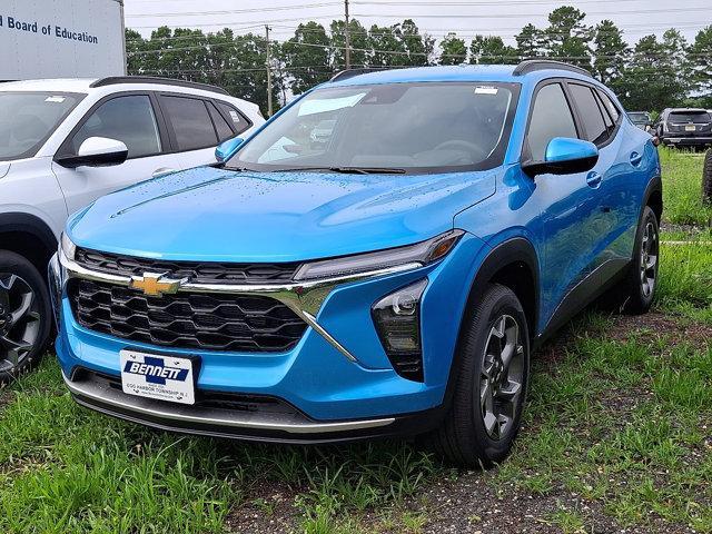 new 2025 Chevrolet Trax car, priced at $26,025