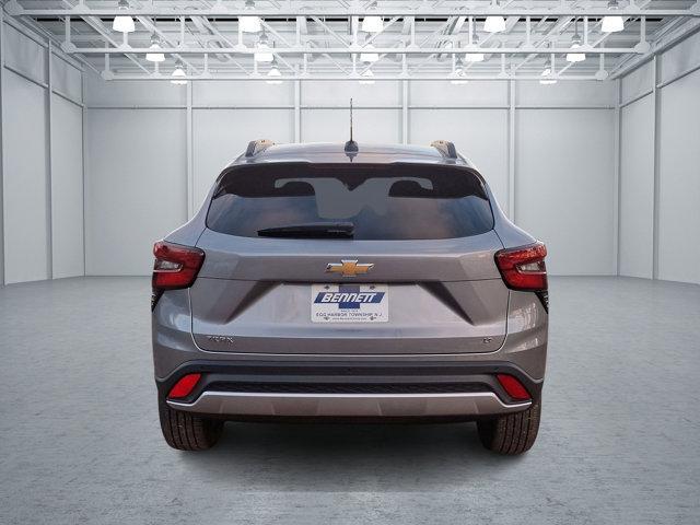 new 2025 Chevrolet Trax car, priced at $24,805