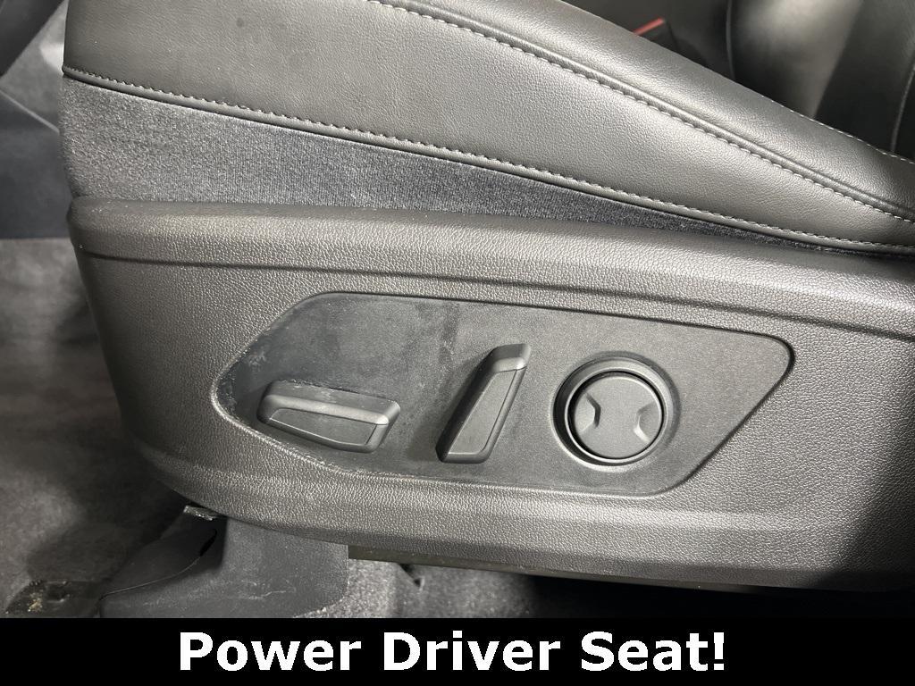 used 2022 Kia Sorento car, priced at $28,434