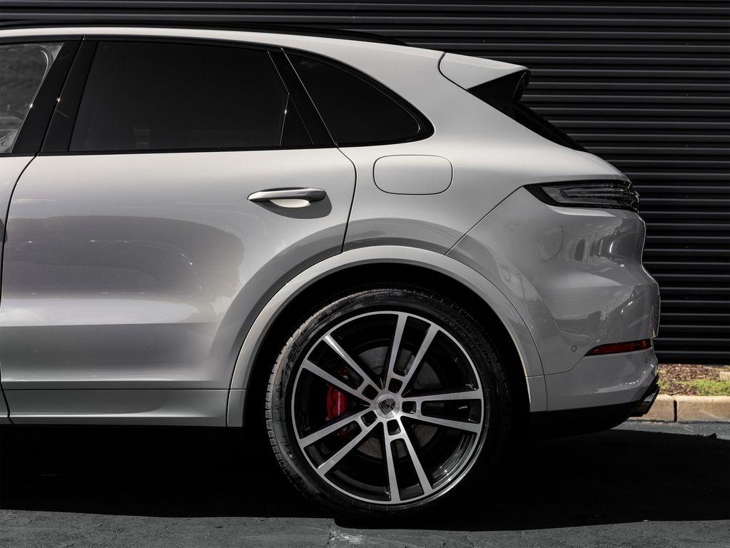 new 2025 Porsche Cayenne car, priced at $183,235