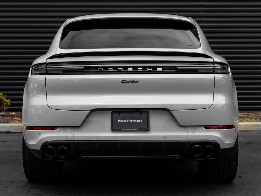 new 2025 Porsche Cayenne car, priced at $179,525
