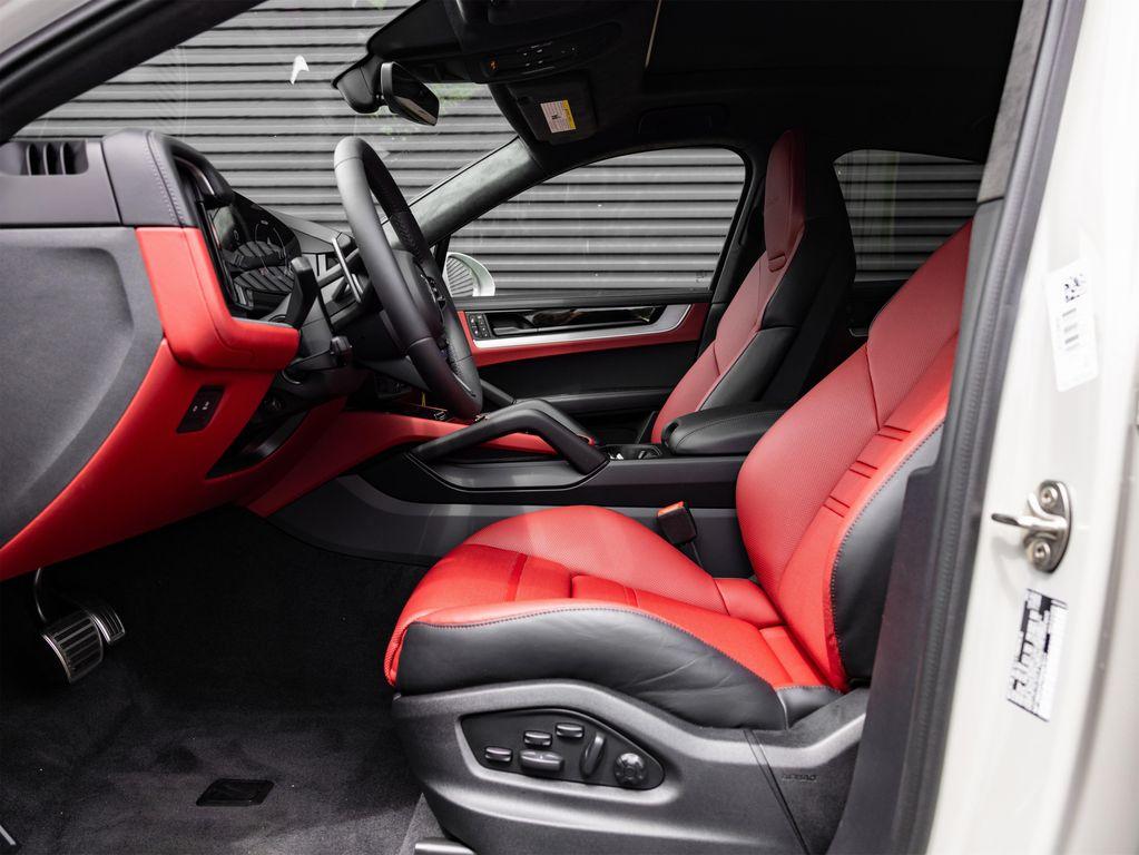 new 2025 Porsche Cayenne car, priced at $179,525