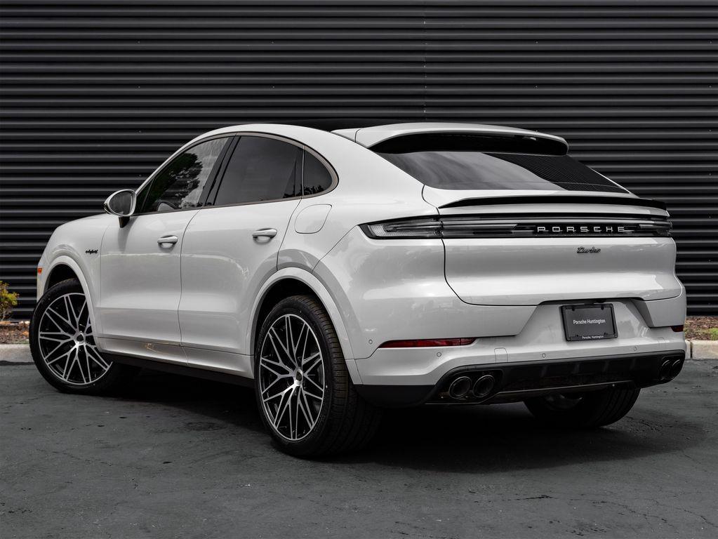 new 2025 Porsche Cayenne car, priced at $179,525
