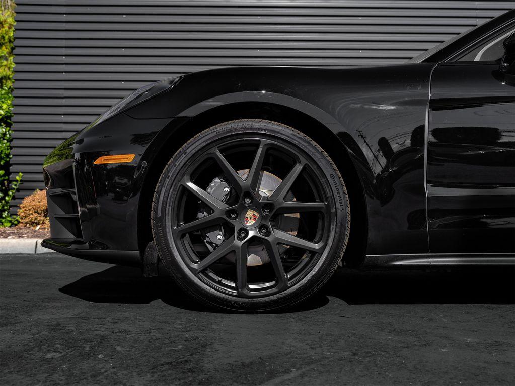 new 2026 Porsche Panamera car, priced at $136,600