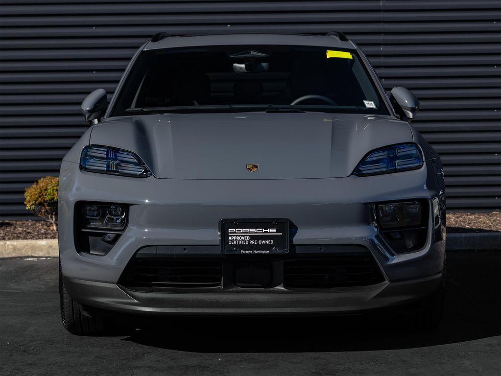 new 2025 Porsche Macan car