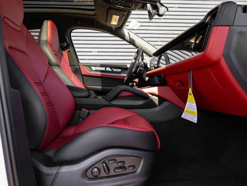 new 2025 Porsche Cayenne car, priced at $183,475