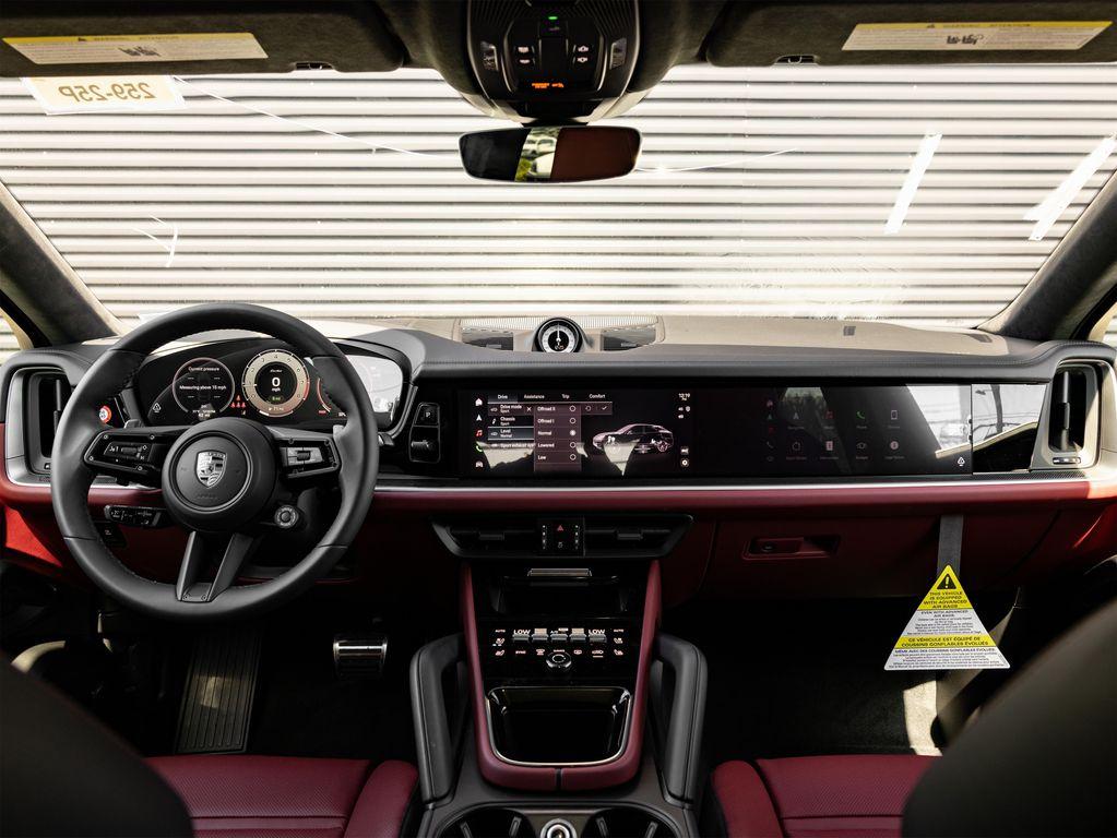 new 2025 Porsche Cayenne car, priced at $183,475