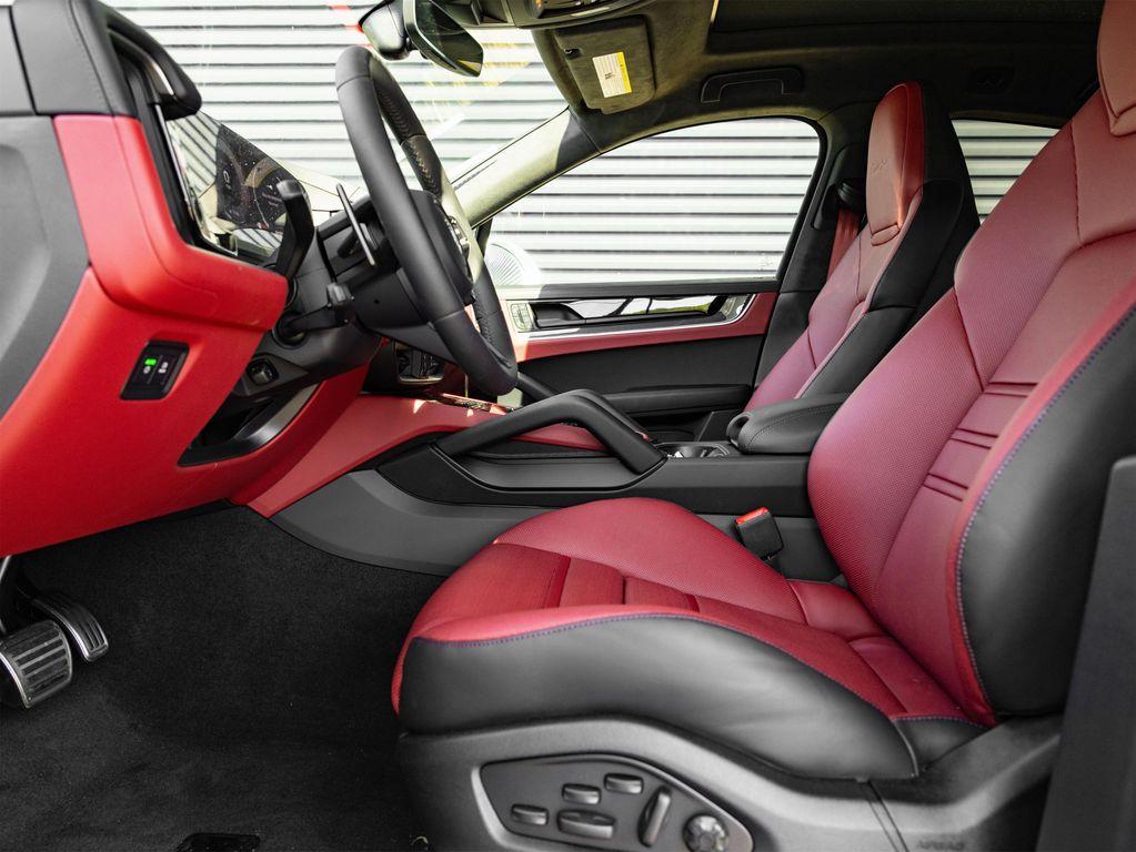 new 2025 Porsche Cayenne car, priced at $183,475