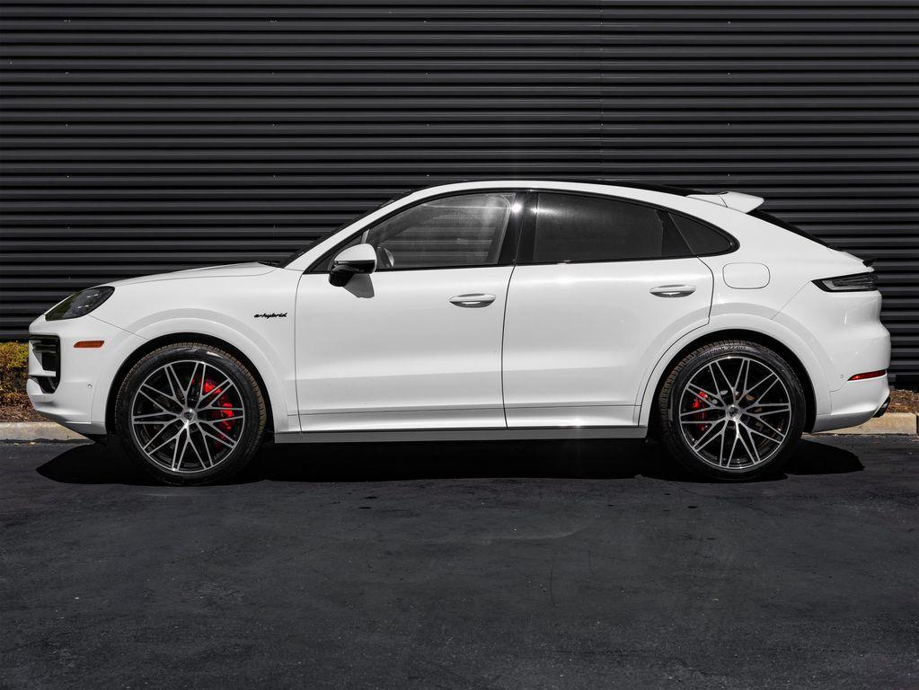 new 2025 Porsche Cayenne car, priced at $183,475