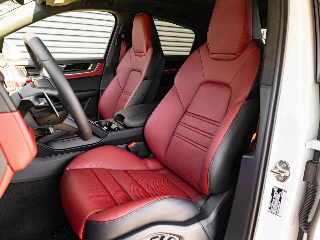 new 2025 Porsche Cayenne car, priced at $183,475