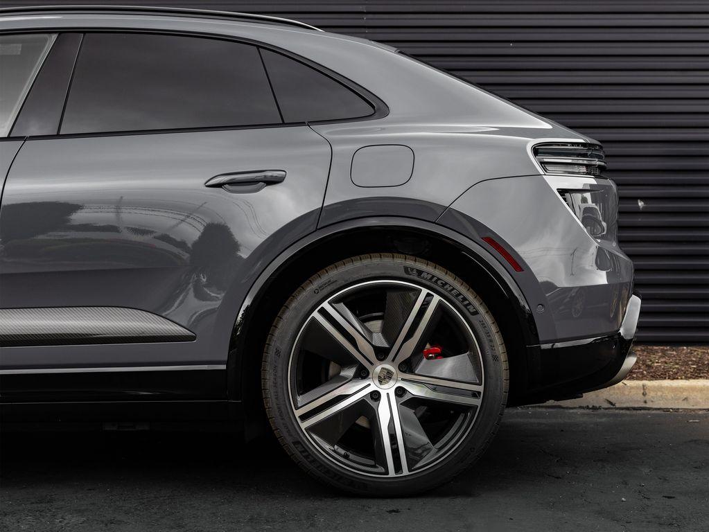 new 2025 Porsche Macan car, priced at $131,525
