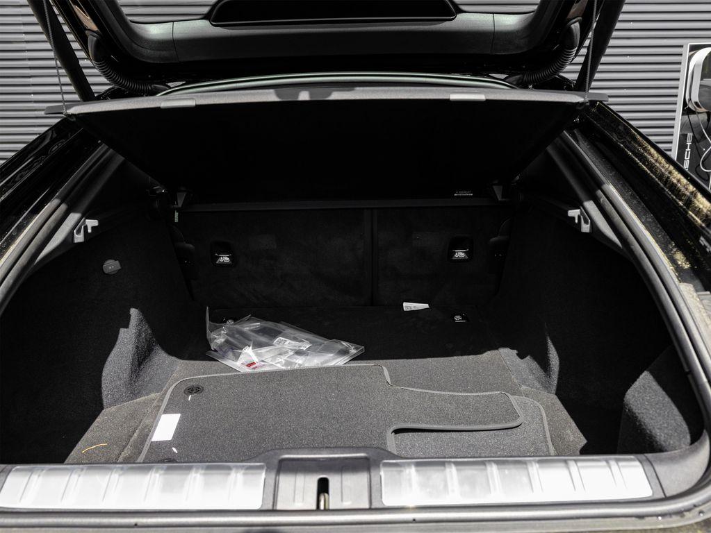 new 2025 Porsche Panamera car, priced at $125,465