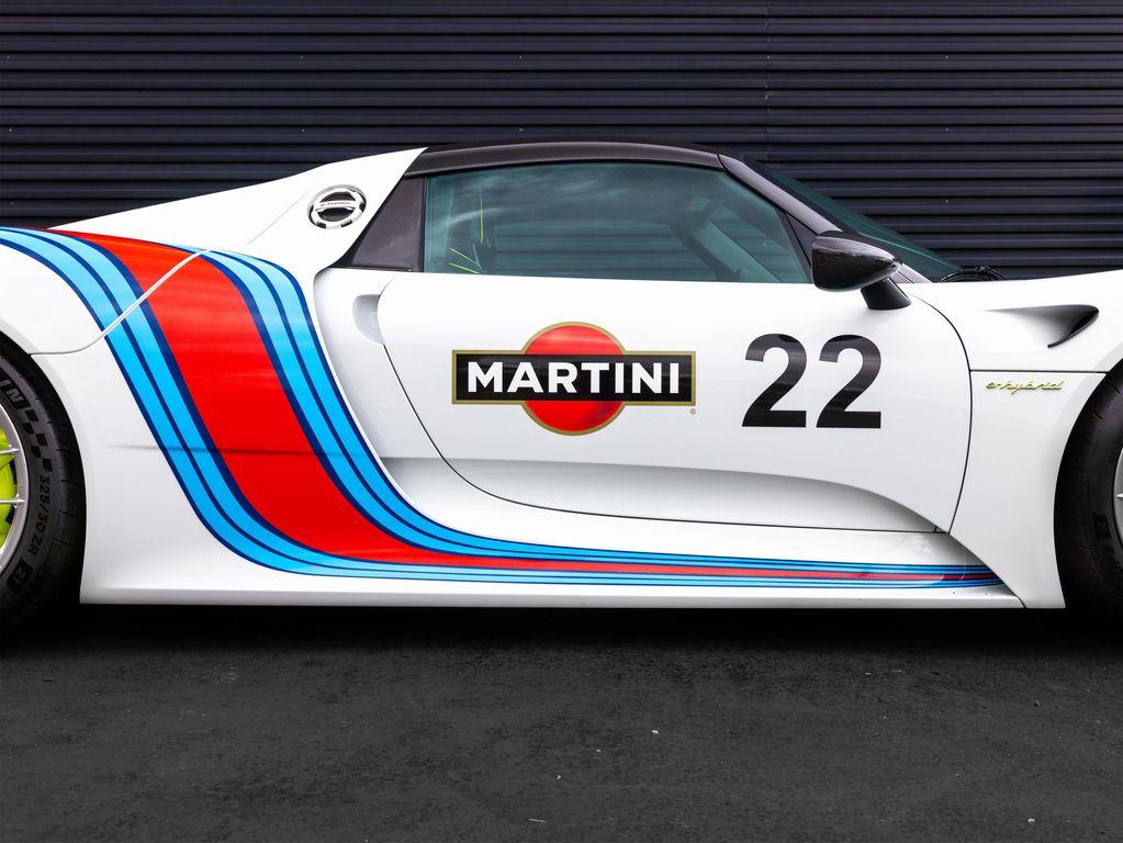 used 2015 Porsche 918 Spyder car, priced at $3,100,000