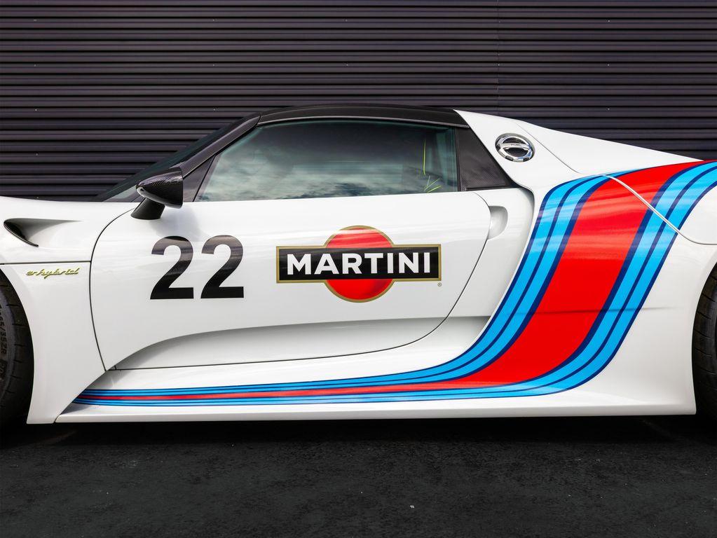 used 2015 Porsche 918 Spyder car, priced at $3,100,000