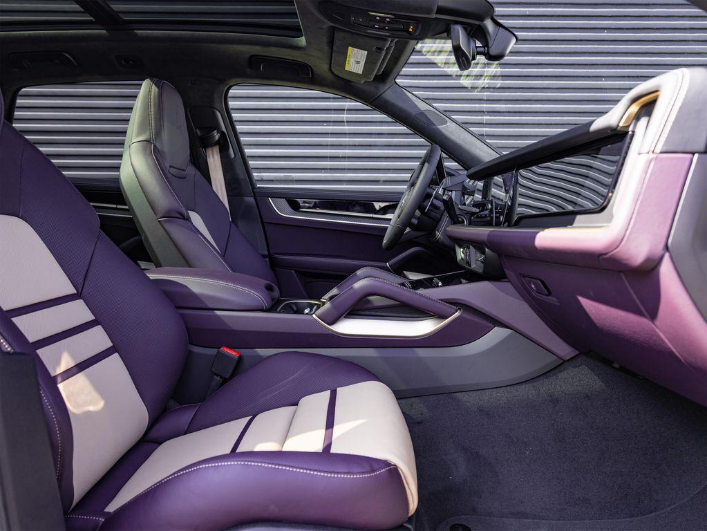 new 2025 Porsche Cayenne car, priced at $159,685
