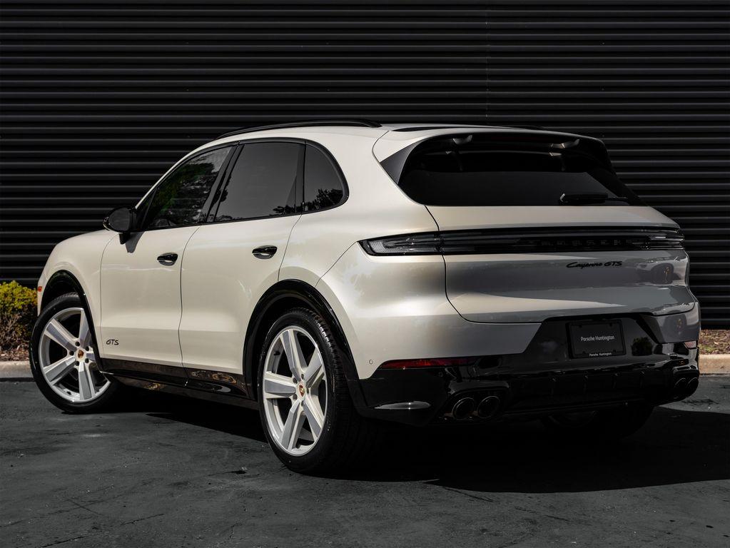 new 2025 Porsche Cayenne car, priced at $159,685