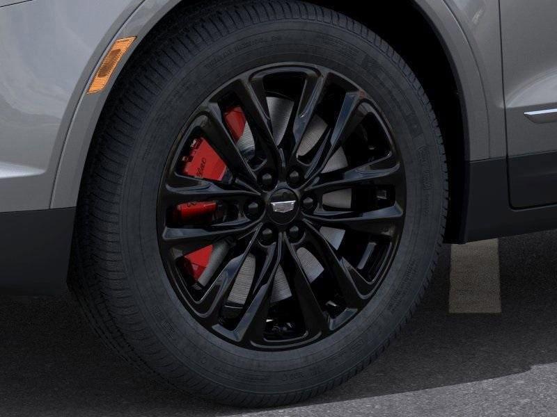 new 2025 Cadillac XT5 car, priced at $61,010