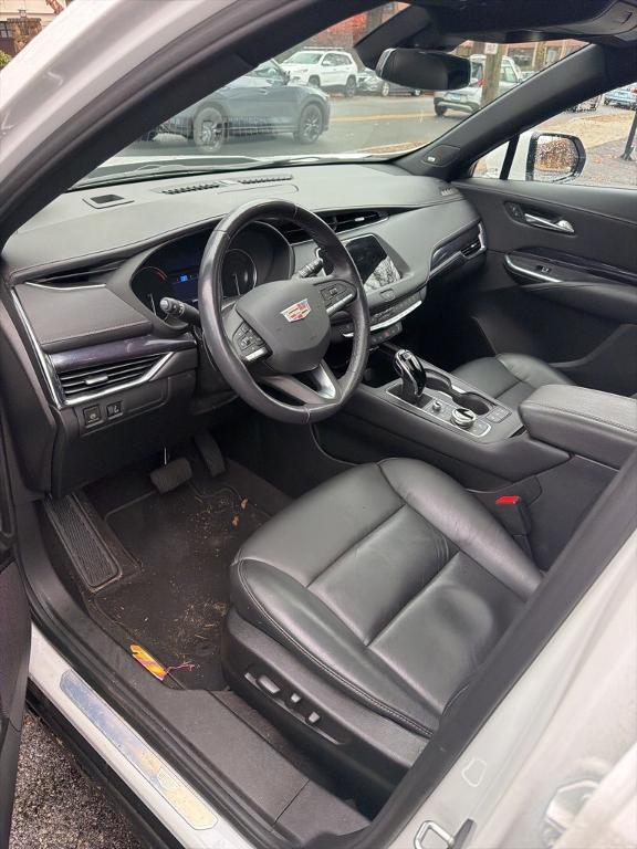 used 2023 Cadillac XT4 car