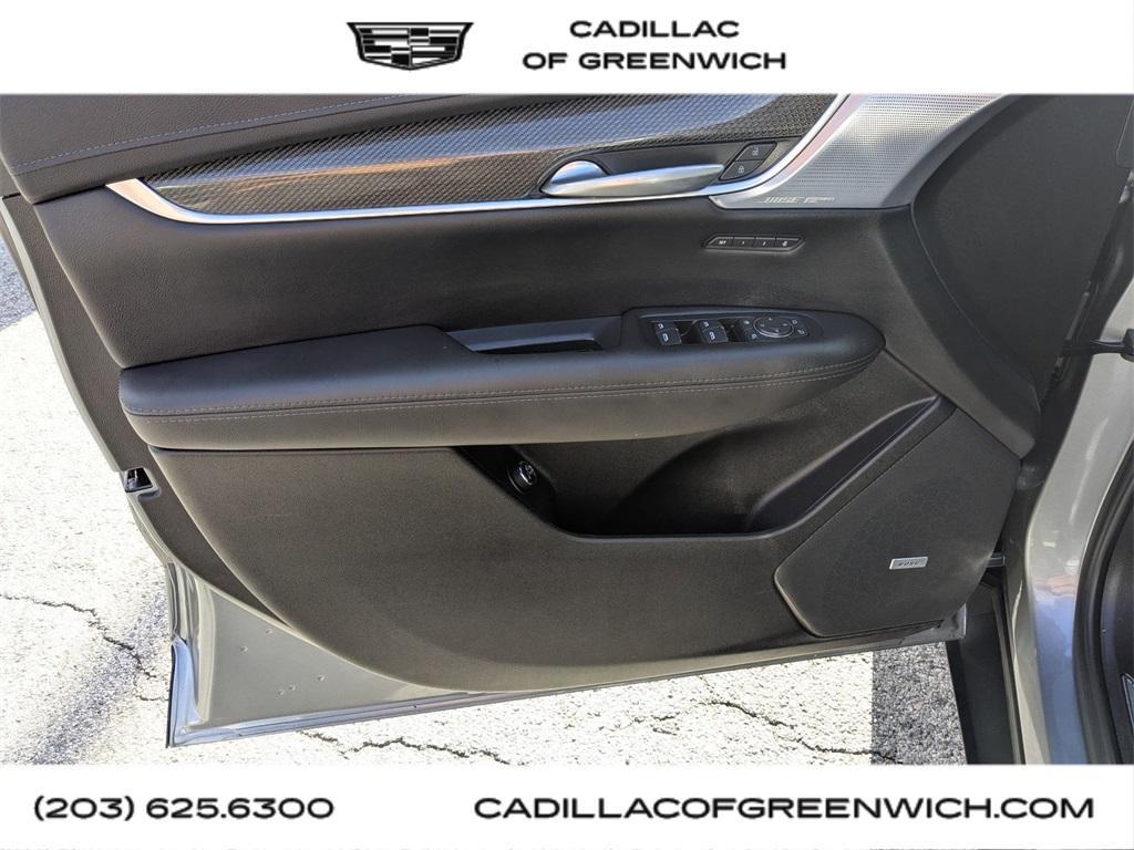 used 2024 Cadillac XT5 car, priced at $44,999