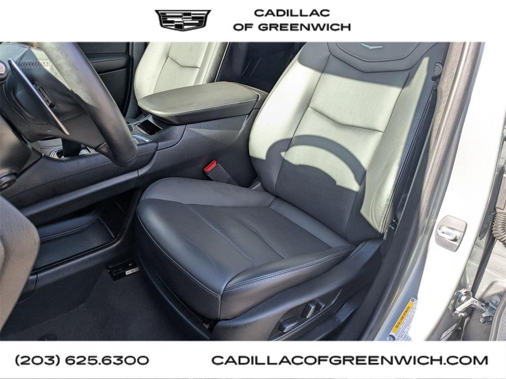 used 2024 Cadillac XT5 car, priced at $44,999