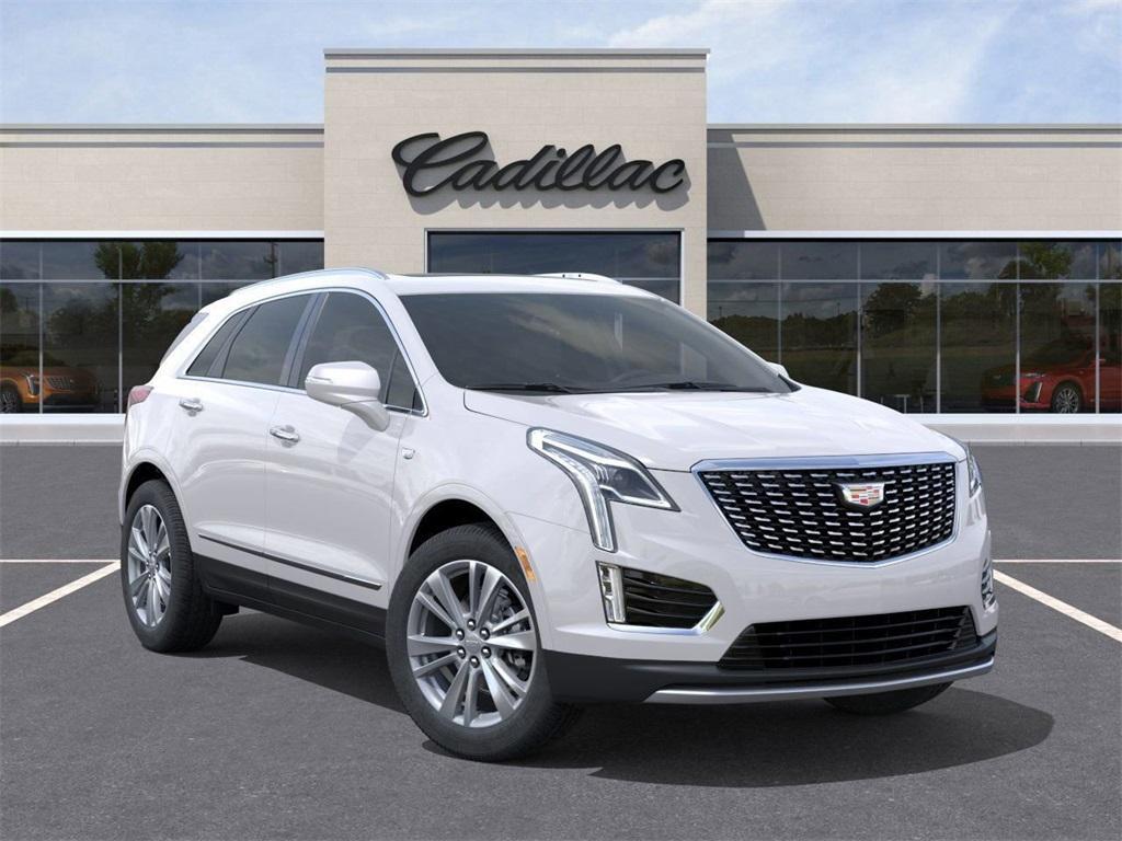 new 2025 Cadillac XT5 car, priced at $54,135
