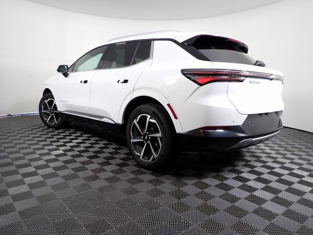 used 2025 Chevrolet Equinox EV car, priced at $24,000