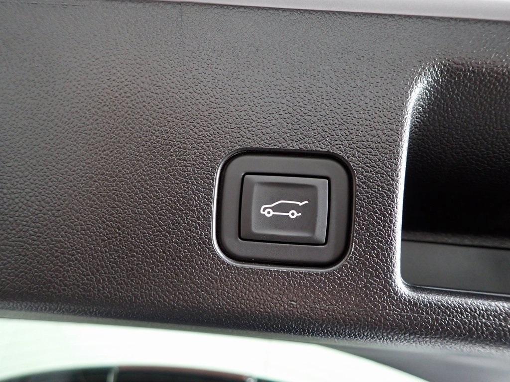 used 2025 Chevrolet Equinox EV car, priced at $24,000