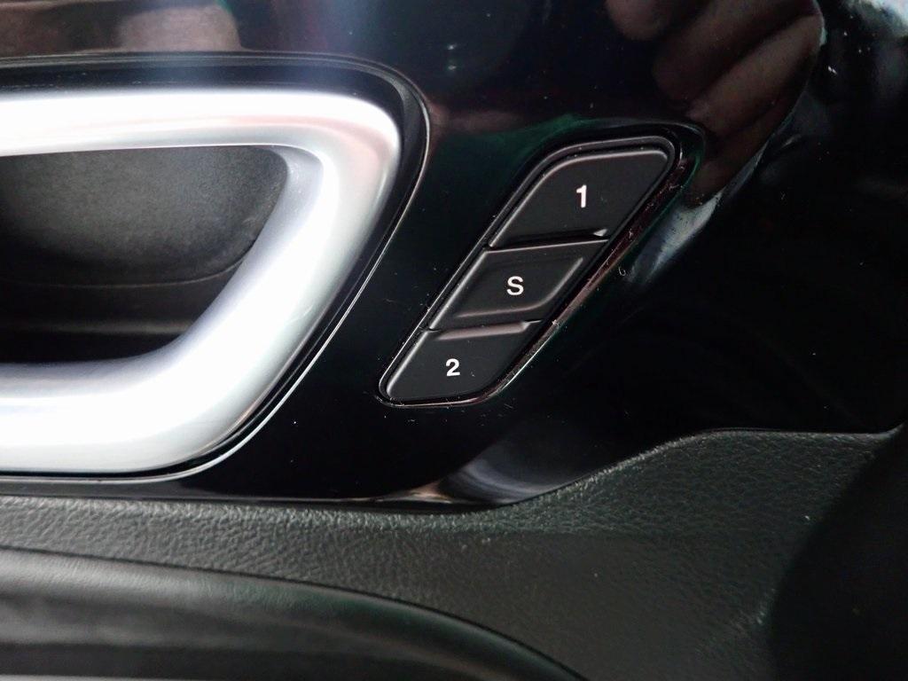 used 2022 Jeep Compass car, priced at $18,000