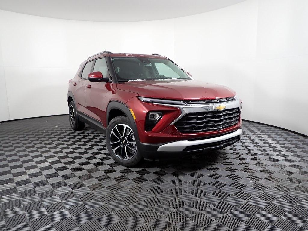 new 2025 Chevrolet TrailBlazer car, priced at $28,080