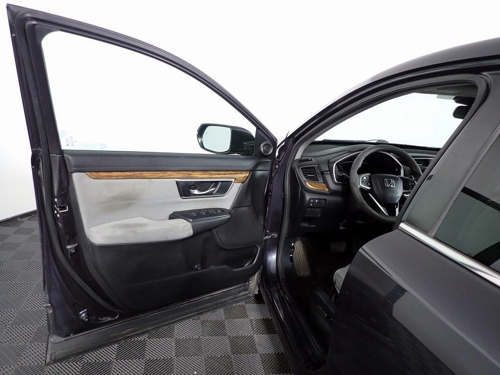 used 2017 Honda CR-V car, priced at $10,000