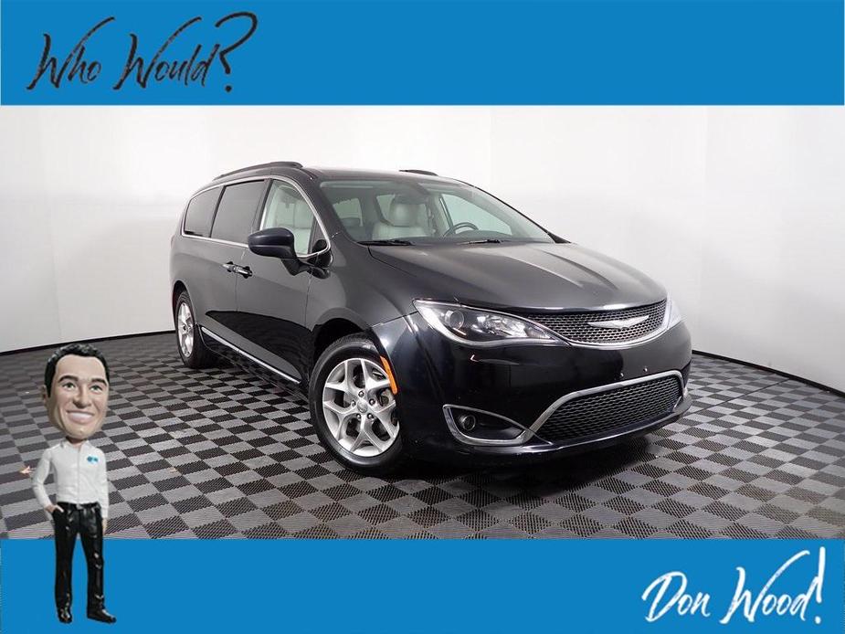 used 2017 Chrysler Pacifica car, priced at $14,500