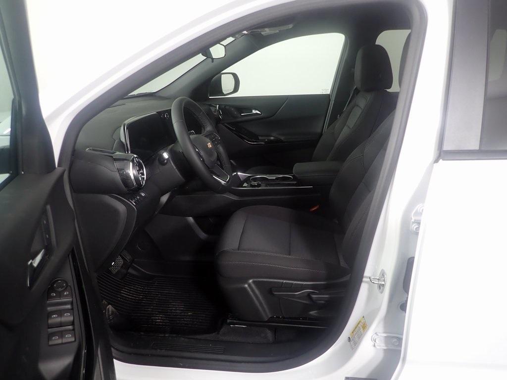 new 2026 Chevrolet Equinox car, priced at $29,500