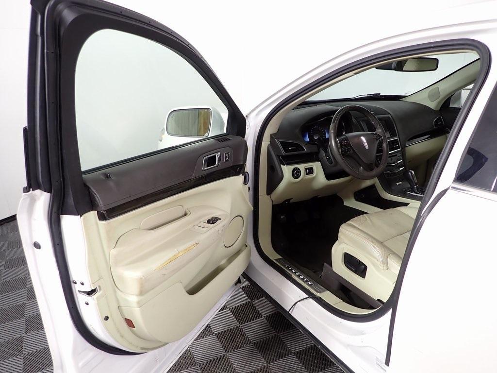 used 2019 Lincoln MKT car, priced at $13,250