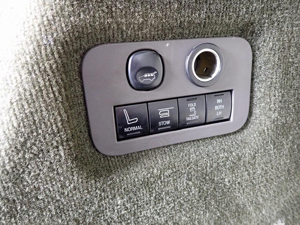 used 2019 Lincoln MKT car, priced at $13,250