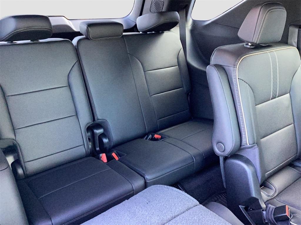 new 2026 Chevrolet Traverse car, priced at $58,915