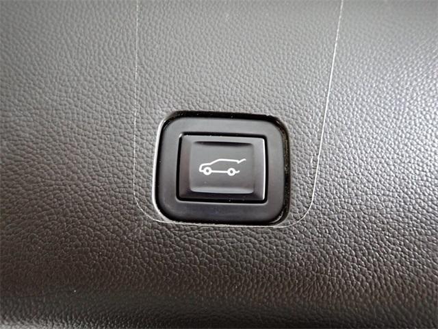 used 2022 Chevrolet Traverse car, priced at $37,000