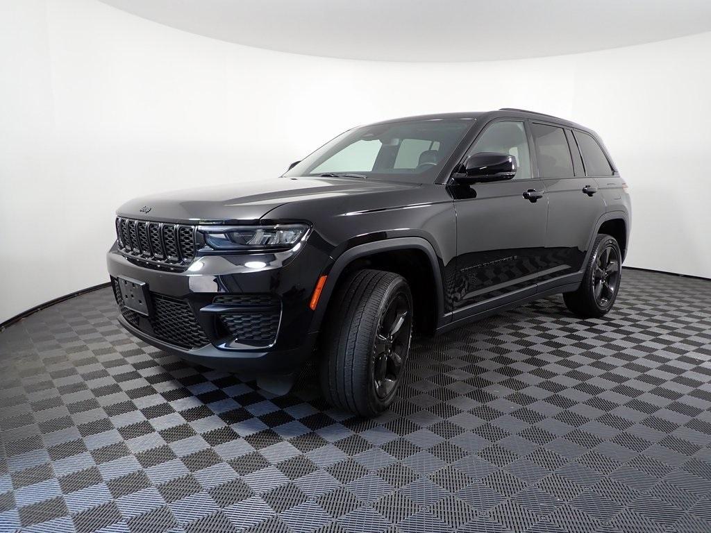 used 2022 Jeep Grand Cherokee car, priced at $31,500