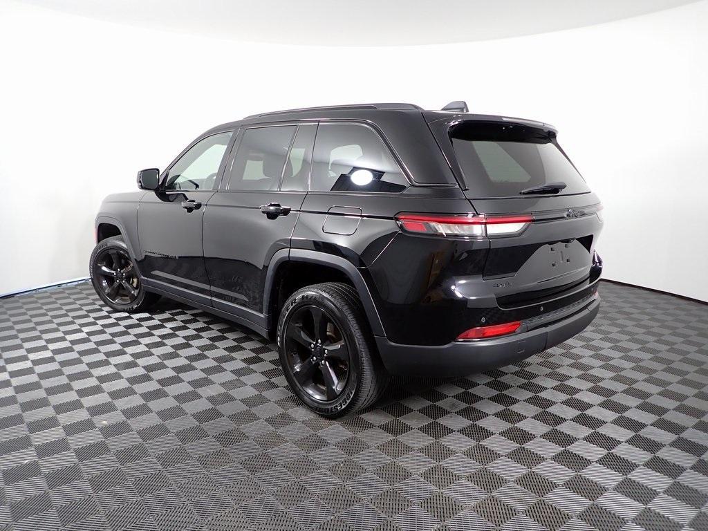 used 2022 Jeep Grand Cherokee car, priced at $31,500