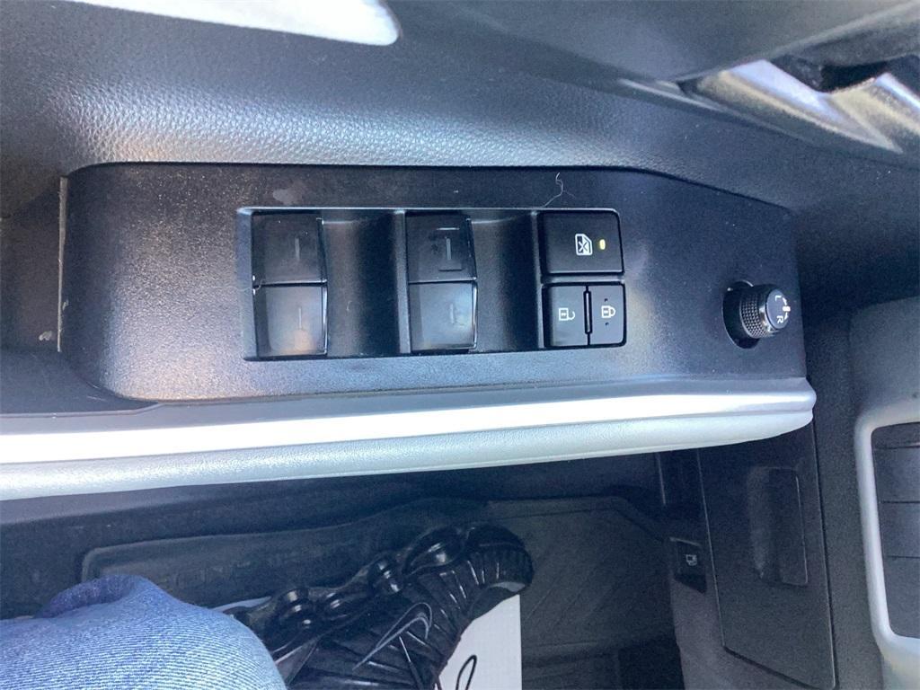 used 2023 Toyota Highlander car, priced at $29,500