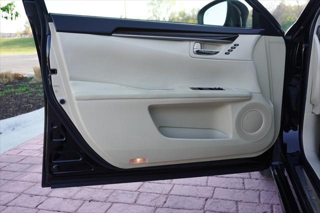 used 2015 Lexus ES 350 car, priced at $16,095