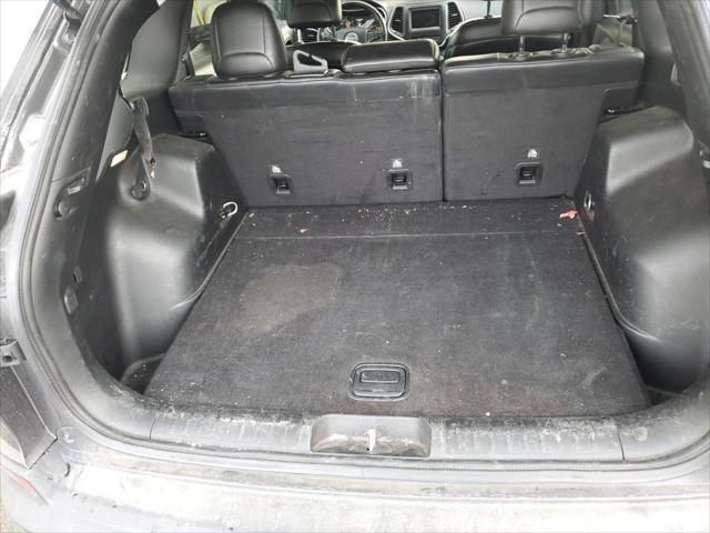 used 2019 Jeep Cherokee car, priced at $16,995