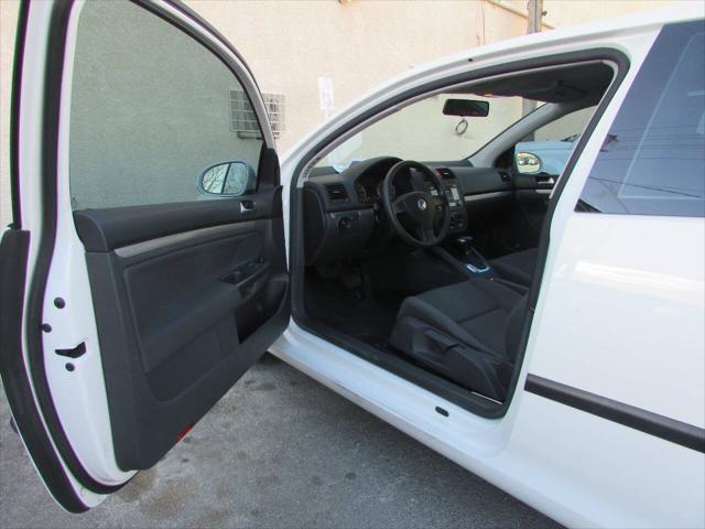 used 2008 Volkswagen Rabbit car, priced at $7,995