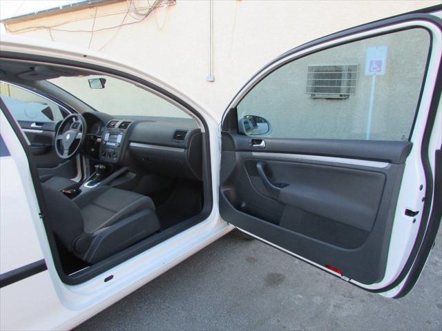 used 2008 Volkswagen Rabbit car, priced at $7,995