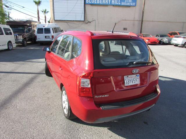 used 2007 Kia Rondo car, priced at $5,995