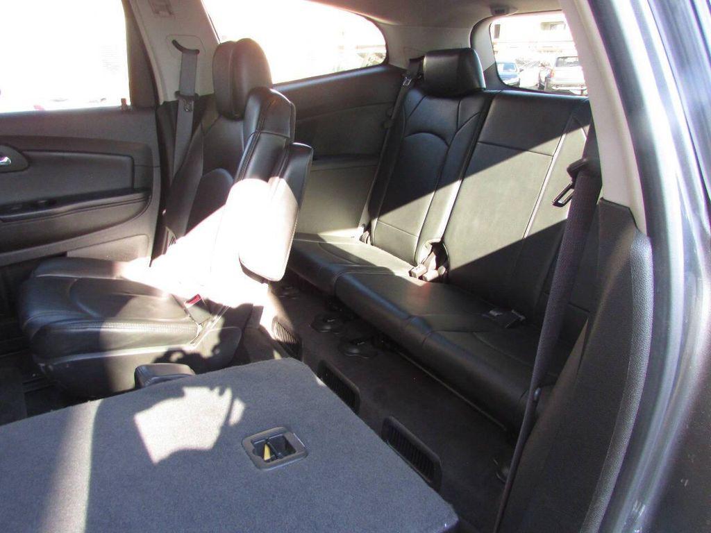 used 2009 Chevrolet Traverse car, priced at $7,900