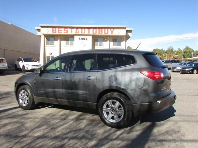 used 2009 Chevrolet Traverse car, priced at $9,900